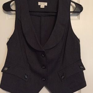 Christopher & Banks button up black gray vest S